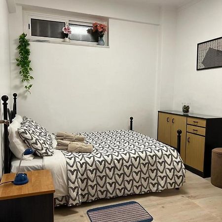 Charming House Apartment ลินดา-อา-เวลญา ภายนอก รูปภาพ